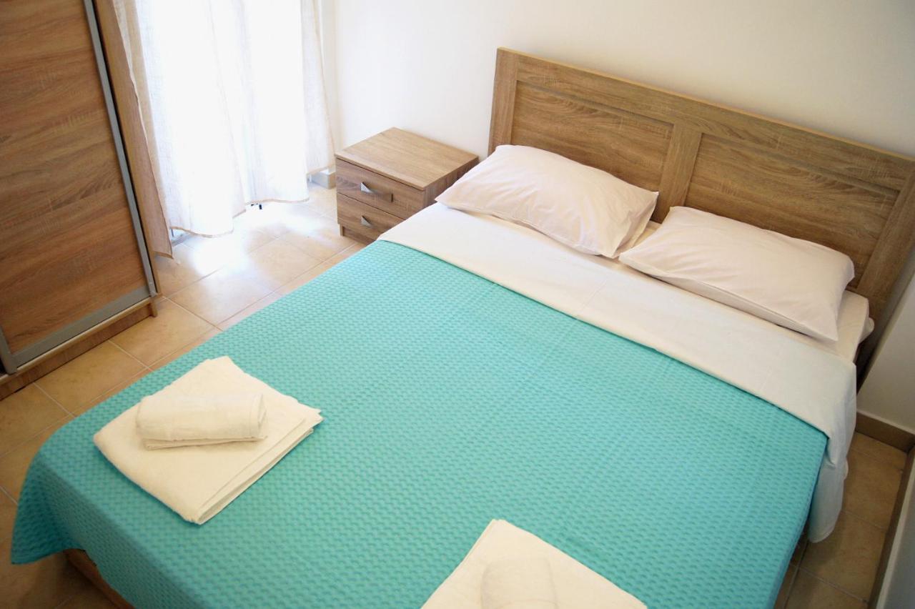 M&D Apartments Peraía Екстериор снимка